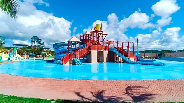 Parque aquático Acquaventura, construído pela Gramado Parks na Praia de Carneiros, em Tamandaré, litoral sul de Pernambuco