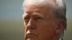 Imagem de Trump vestido como papa gera críticas
