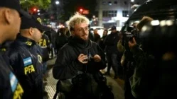 Colaborador da AFP é detido em manifestação de aposentados na Argentina