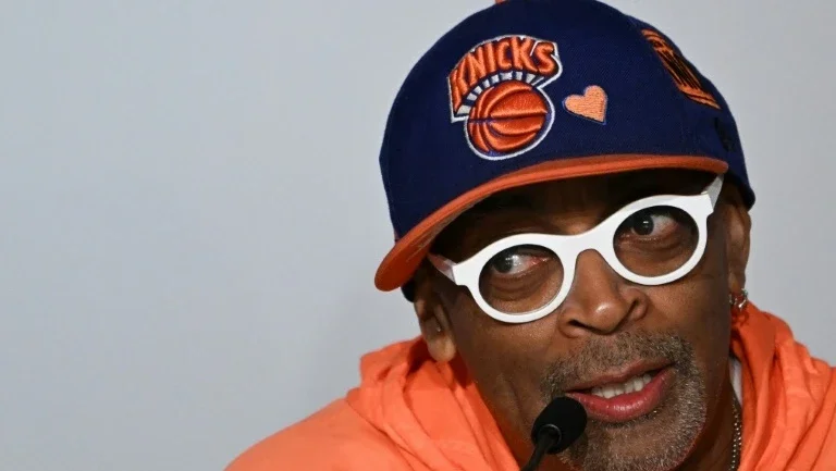 Em Cannes, diretor Spike Lee diz sentir saudades dos cantores engajados