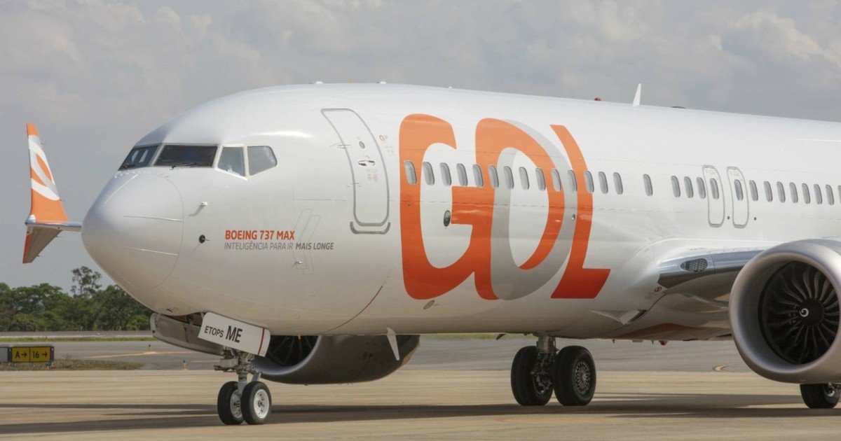 Avião Sai da pista após pousar no aeroporto de Salvador