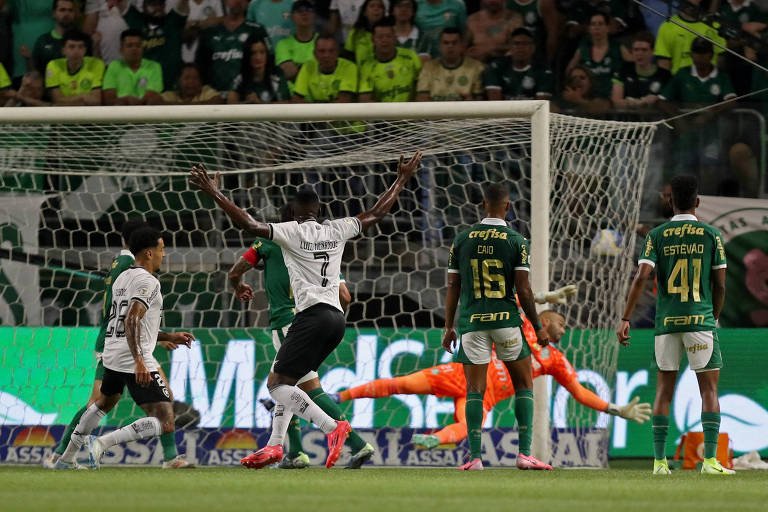 Palmeiras e Botafogo voltam a se enfrentar em duelo decisivo; relembre retrospecto 5 Palmeiras e Botafogo voltam a se enfrentar em duelo decisivo; relembre retrospecto