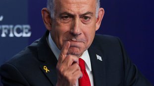 O primeiro-ministro israelense, Benjamin Netanyahu, fala durante coletiva de imprensa em Jerusalém. 21/05/2025