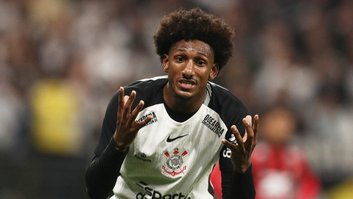 Talles Magno, jogador do Corinthians, durante partida contra o Vitória