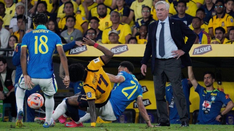 REUTERS/Santiago Arcos
