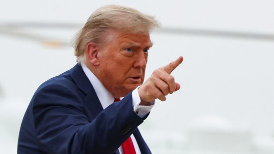 Trump diz que 'perdeu a paciência' com o Irã e rendição é única saída
