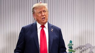 Trump diz que EUA não matarão líder supremo do Irã, 'pelo menos não por enquanto'