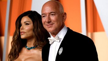 2025-06-20t154117z-699897122-rc2h5dalpr9d-rtrmadp-3-people-bezos-wedding-2