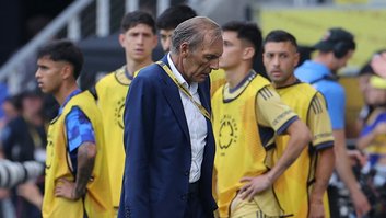 Eliminado, Boca Juniors fica só no empate com Auckland City