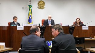 STF interroga Bolsonaro por trama golpista