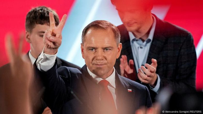 O passado obscuro de Nawrocki, novo presidente da Polônia