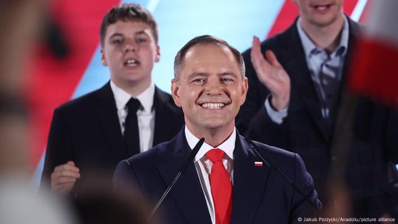 Ultradireita europeia saúda vitória de Nawrocki na Polônia