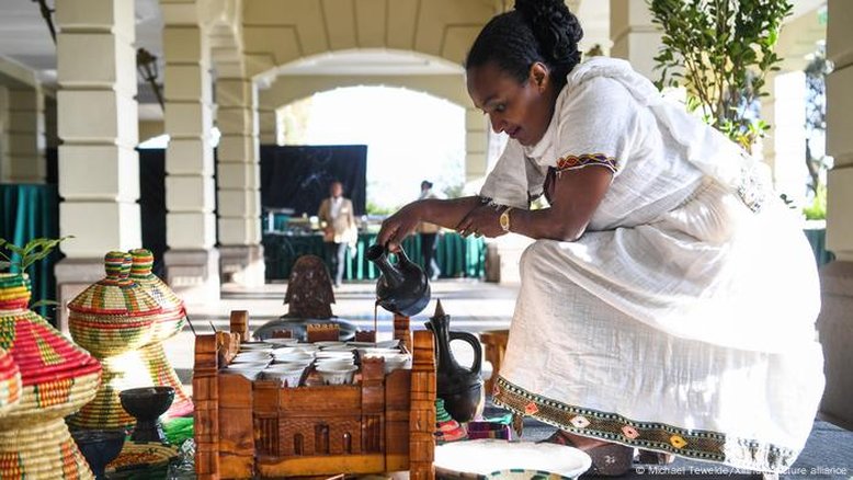 Café, a bebida que une épocas, culturas e mentes