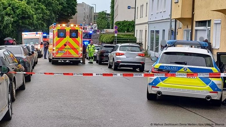 Motorista atropela grupo de pessoas em Passau, na Alemanha