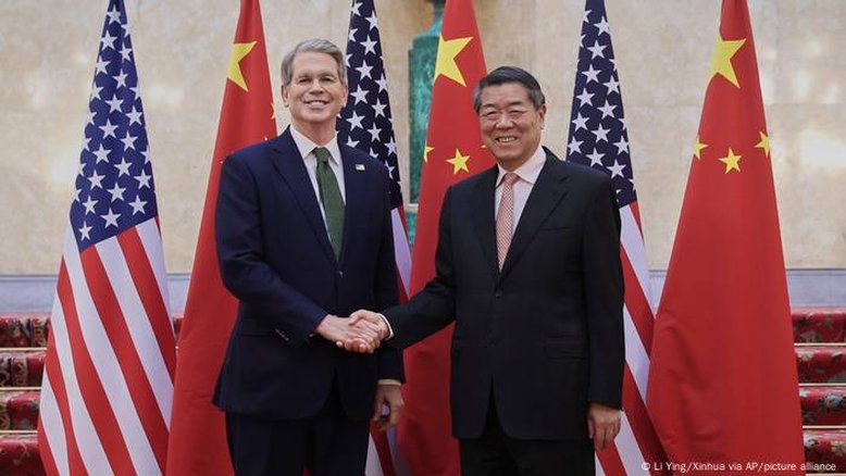 Trump anuncia trégua comercial com a China e tarifa de 55%
