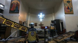 Atentado suicida em igreja na Síria deixa ao menos 22 mortos