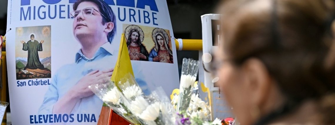 Saúde de presidenciável colombiano baleado é 'extremamente crítica' após nova cirurgia