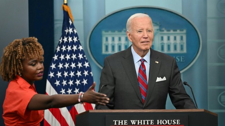 Ex-porta-voz de Biden deixa o Partido Democrata