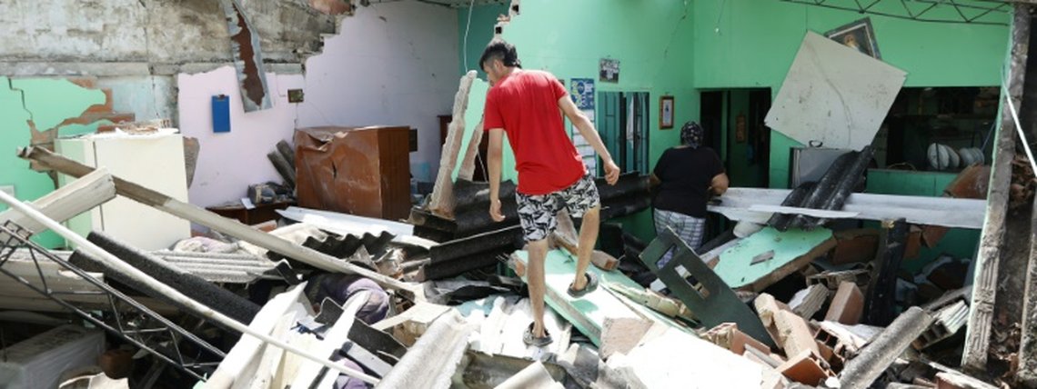 Terremoto de magnitude 6,5 derruba construções na Colômbia