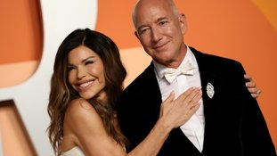 Jeff Bezos e Lauren Sanchez, um romance tórrido que acaba em casamento em Veneza