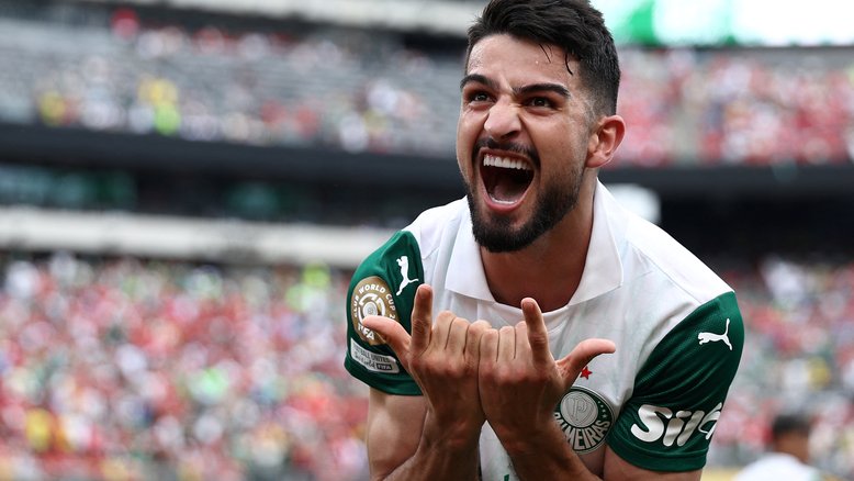 José Manuel Lopez comemora o segundo gol do Palmeiras