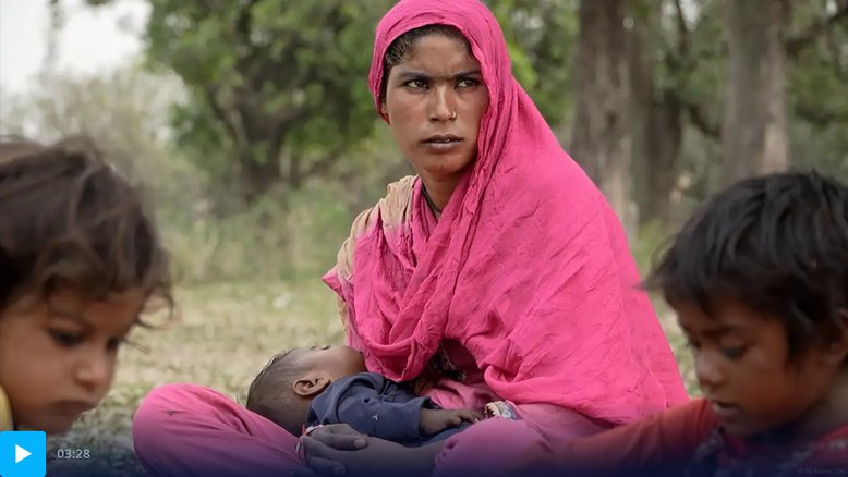 Menina paquistanesa mãe precoce