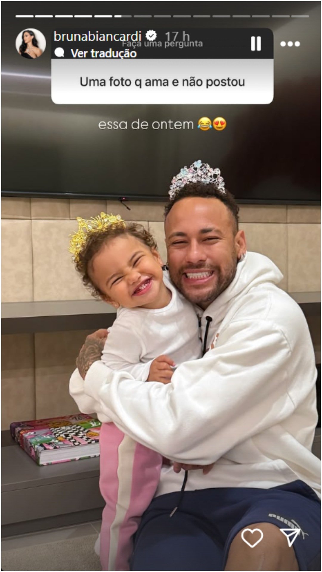 Com Covid, Neymar surge abraçado a Mavie e web reage: ‘Sem máscara perto da criança’ 2 Com Covid, Neymar surge abraçado a Mavie e web reage: ‘Sem máscara perto da criança’