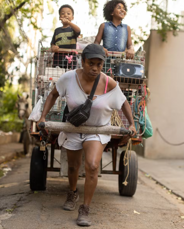 Atriz de novo filme de Anna Muylaert recorda tentativa de feminicídio 2 Atriz de novo filme de Anna Muylaert recorda tentativa de feminicídio