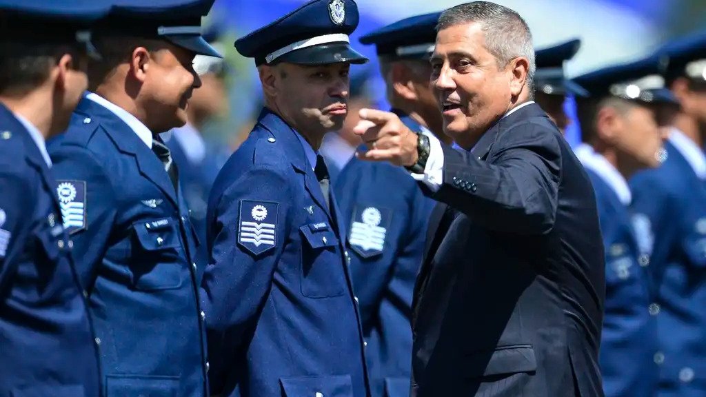 Julgamento de Bolsonaro: 9 pontos-chave para entender o voto de Fux