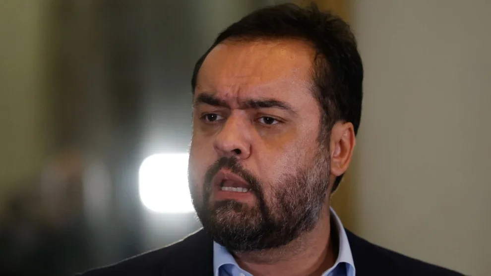 Com interino no comando, RJ fará eleição para mandato tampão; entenda