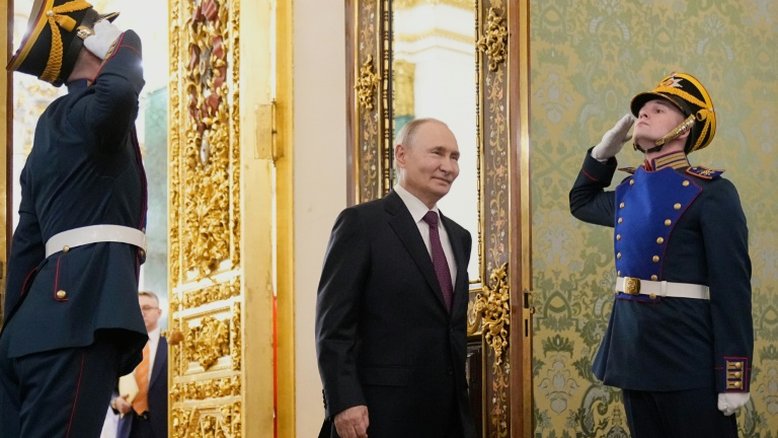 Putin, alvo de mandado de prisão do TPI, não viajará para reunião de cúpula do Brics no Brasil