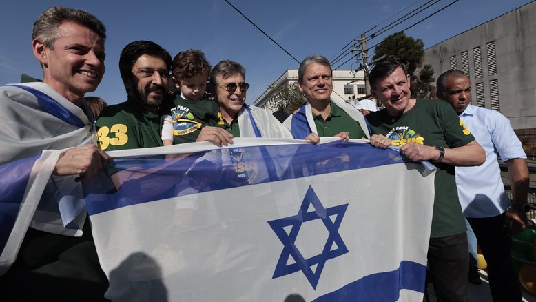 Governador Tarcisio de Freitas e o prefeito Ricardo Nunes participam da 33ª Edição da Marcha para Jesus