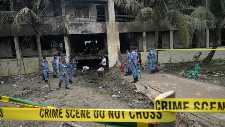 Número de mortos em queda de avião militar em escola de Bangladesh sobe para 31