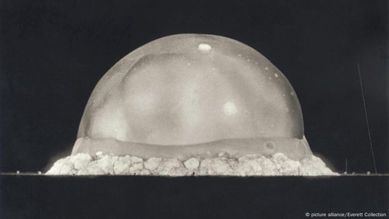 Há 80 anos, EUA testavam 1ª bomba atômica do mundo
