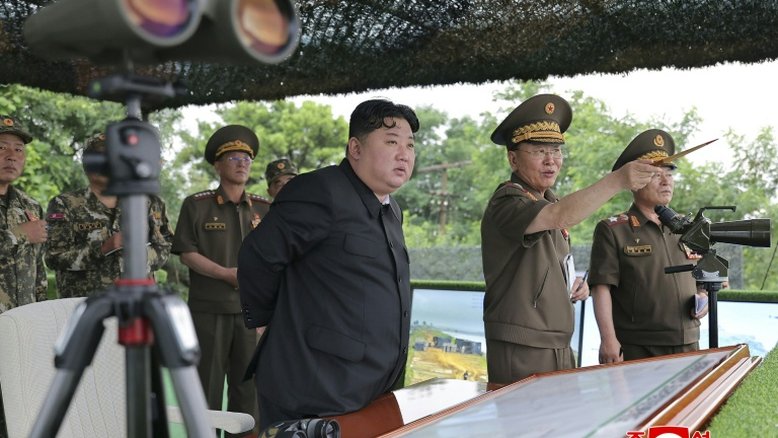 Líder norte-coreano pede a soldados que se preparem 'para uma guerra real'
