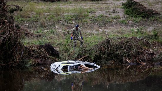 Mais de 100 mortos em enchentes no Texas; crianças estão desaparecidas