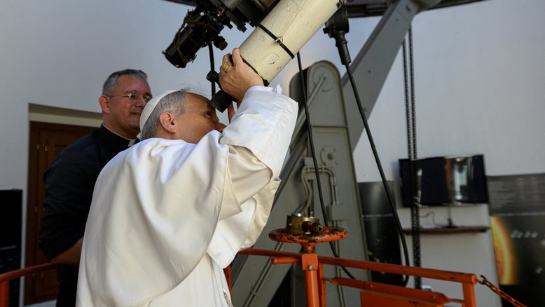 Simone Risoluti/Vatican Media/­Handout via REUTERS