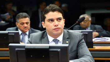 Júnior Mano