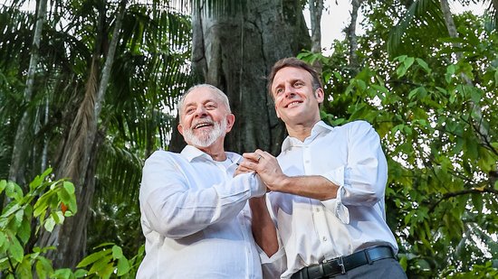 Lula e Macron visitam Samauma