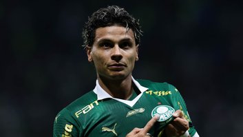 O jogador Richard Ríos, da SE Palmeiras, comemora seu gol contra a equipe do Independiente Del Valle, durante partida válida pela fase de grupos, da Copa Libertadores, na arena Allianz Parque