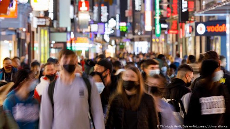 Pandemia acelerou envelhecimento cerebral, diz estudo