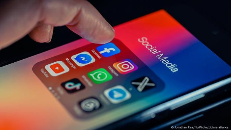 Perfis em redes sociais exploram síndrome de Down por engajamento