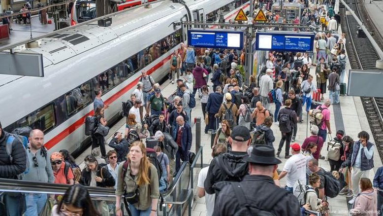 Como os trens alemães viraram uma fonte de frustração para os passageiros