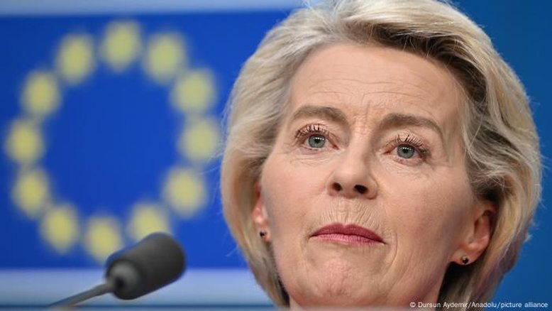 Chefe da Comissão Europeia enfrentará moção de desconfiança
