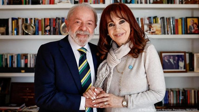 Visita de Lula foi "ato político de solidariedade", diz Kirchner