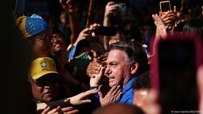 STF alerta defesa de Bolsonaro sobre possível ordem de prisão