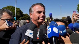 Proibido pelo STF de ir a embaixadas, Bolsonaro já se abrigou na Hungria