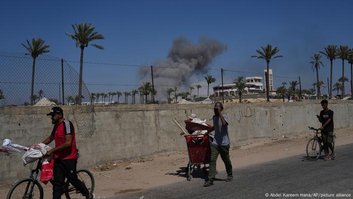 Em nova fase da guerra, Israel avança pelo centro de Gaza com tanques