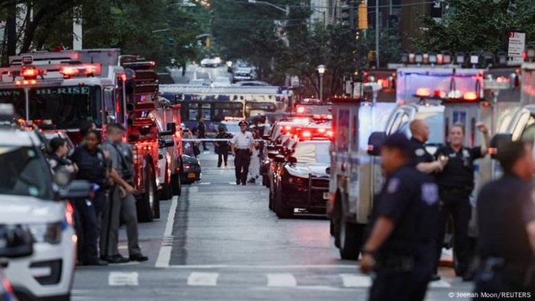 Atirador mata 4 pessoas em prédio comercial em Nova York
