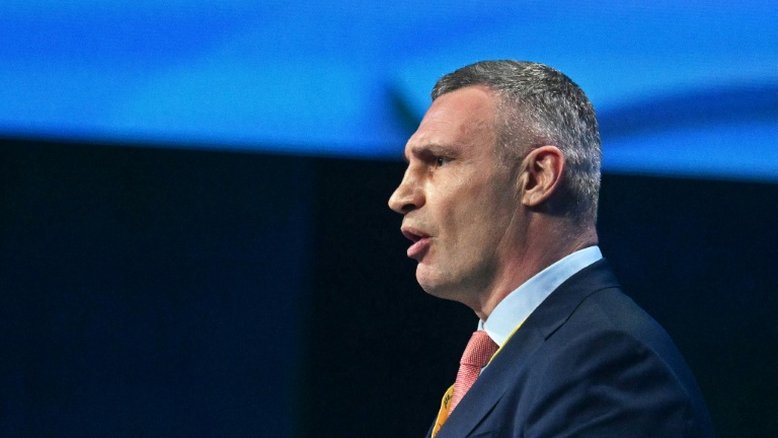 Ataques russos deixam dez feridos em Kiev (prefeito)